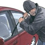 Takut Kejaran Polisi, Pencuri Tinggalkan Mobil Di Hutan