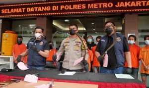 polisi-ciduk-belasan-pelaku-tawuran-yang-tewaskan-seorang-remaja-di-mampang-xcp