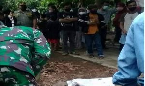 Mayat Perempuan Mengambang di Sungai Ciliwung