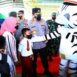 Tinjau Vaksinasi, Kapolri: Ini Syarat Wajib Laksanakan PTM 100 Persen