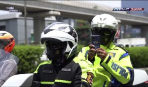 Korlantas : Polisi Bisa Tilang Pakai Kamera Ponsel