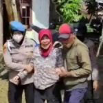 Bangunan di Atas Lahan Masjid Diratakan Petugas Kepolisian Palembang