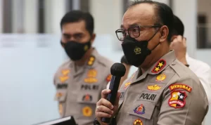 Polri Cek Hasil Lab Daftar Obat Yang Ditarik BPOM