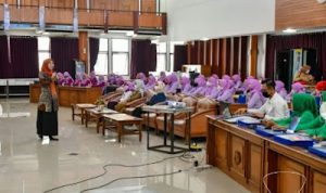 Ineu Wakil Ketua DPRD Jabar Sekoper Cinta