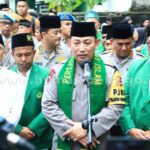 Tebar Kebaikan Idul Fitri 1445 H, Kapolri Beri Bantuan Sembako ke Persatuan Umat Islam