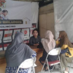 Pelayanan BPJS Kesehatan Keliling Oleh Yohana dan Makan Minum Gratis di Kelurahan Kali Baru 2024