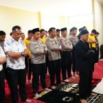 Kapolres Pangandaran Pimpin Salat Gaib untuk Pengemudi Ojek Online yang Gugur