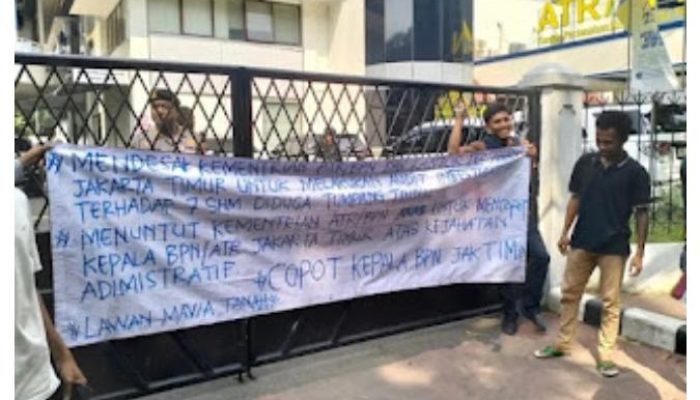 Aksi Demo di ATR/BPN Jaktim, Mahasiswa Desak Penindakan Dugaan Mafia Tanah