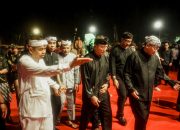 Bupati Ciamis iringi prosesi Kirab Mahkota Binokasih, Ribuan Warga Padati Astana Gede Kawali