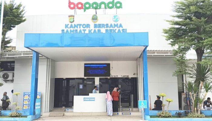 Samsat Kabupaten Bekasi Permudah Warga Bayar Pajak Kendaraan Lewat Layanan Prima